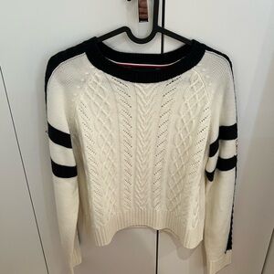 Tommy Hilfiger navy and Cream Cable Knit Sweater - size s